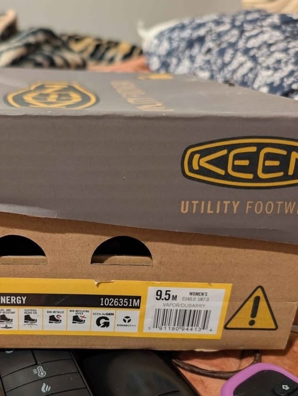 Keen Vista Energy Shoe Box - Yellow and Brown